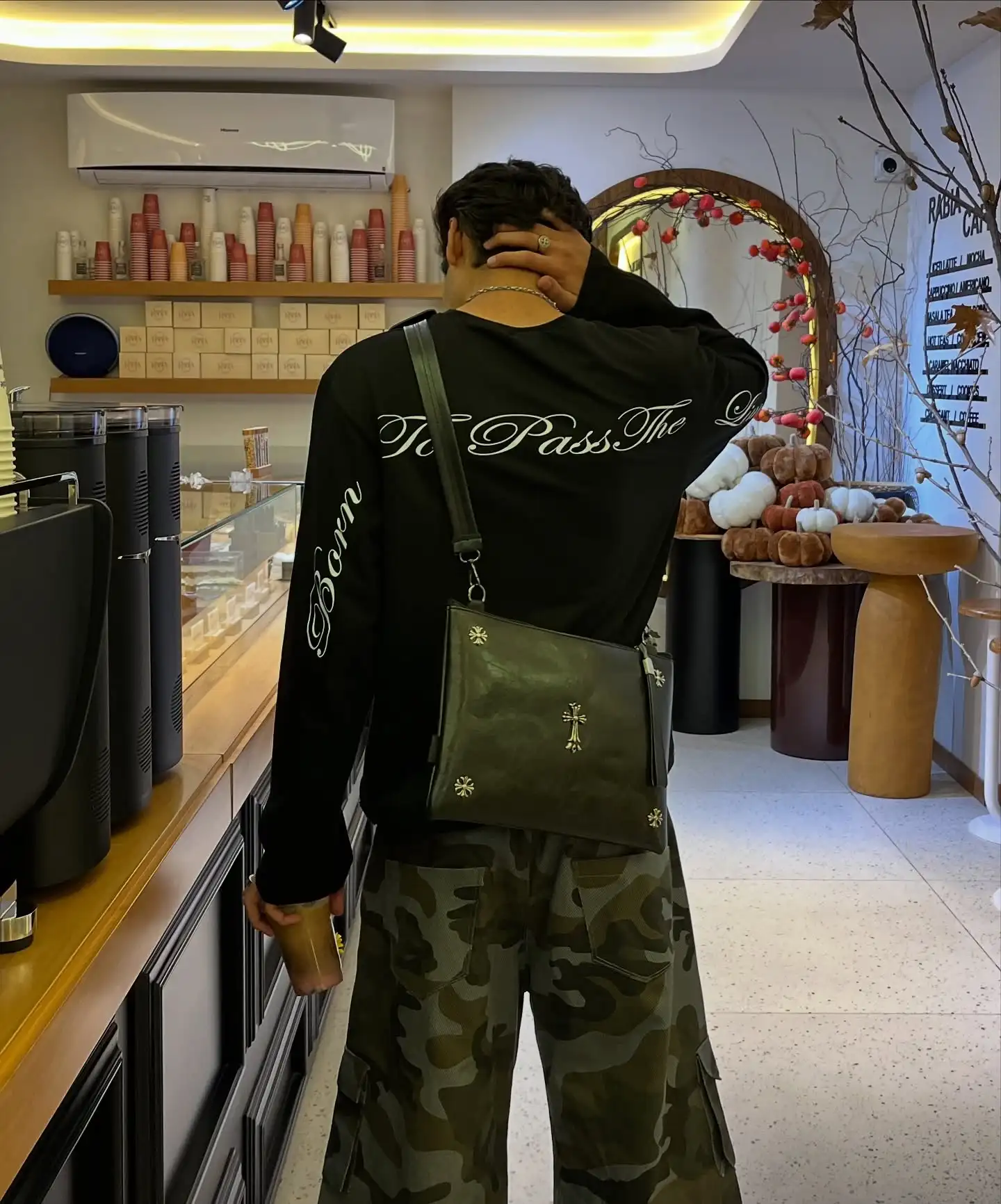 Street Fashion Couple - 2025年アメリカンレトロファッションレタープリント長袖Tシャツ男女兼用カジュアルルーズストリートトップスカップルヒップホップストリートウェア